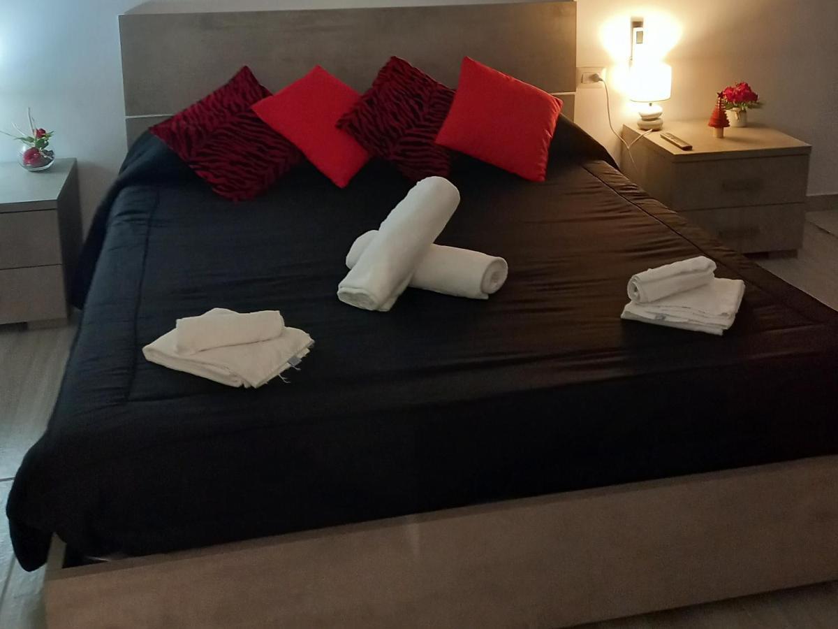 Il Tempio Pozzuoli B&B Bagian luar foto